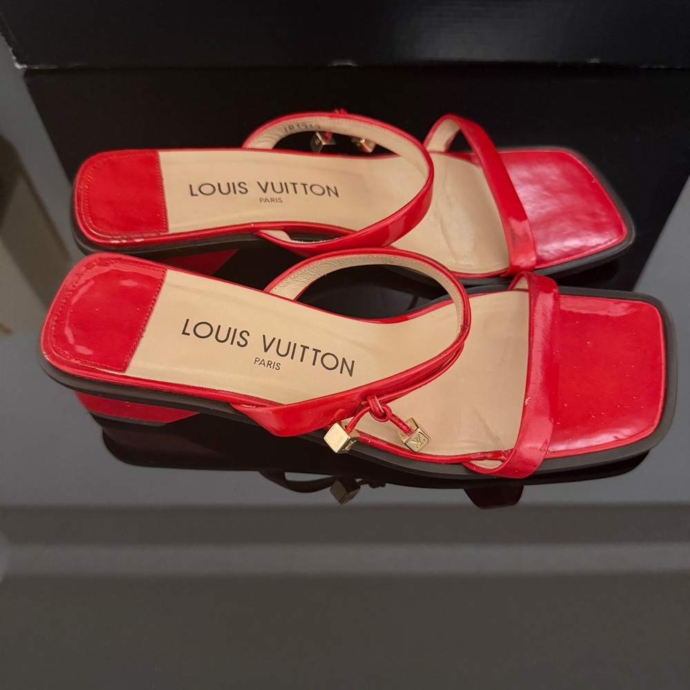 Louis Vuitton Red Women's Platform Sandals Authentic 36 - Picture 2 of 7